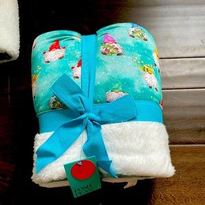 Posh Peanut Plush Patoo